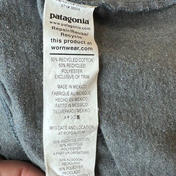 Patagonia Men P6 Logo Responsibili Tee T-Shirt Grey PlumeSize XXL - Picture 5 of 10